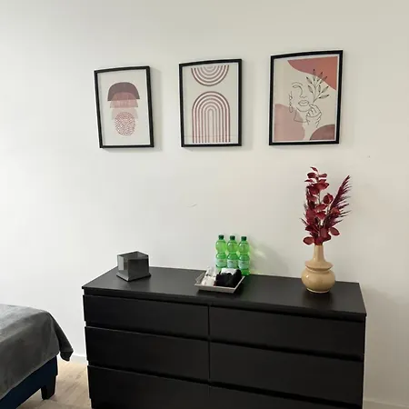 Heaven Homes - Doppelzimmer Mit Eigenem Bad Appartamento Düsseldorf